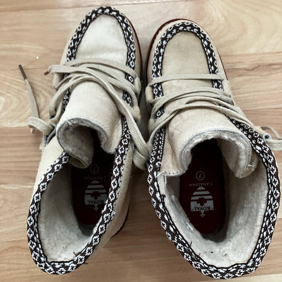 Royal Canadian Kwantlen natural chukka boots - Picture 5 of 6